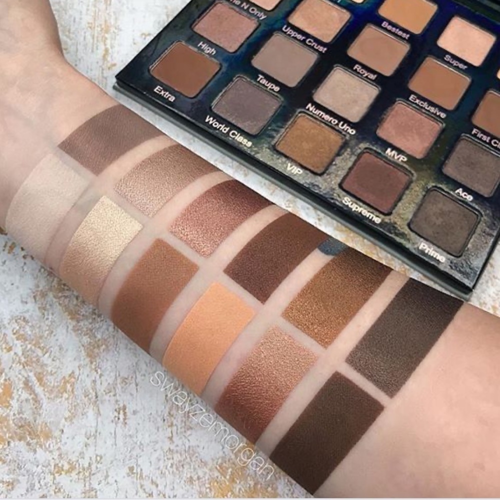 ✨ Violet Voss Cosmetics Taupe Notch Eye Shadow Palette - Picture 6 of 11